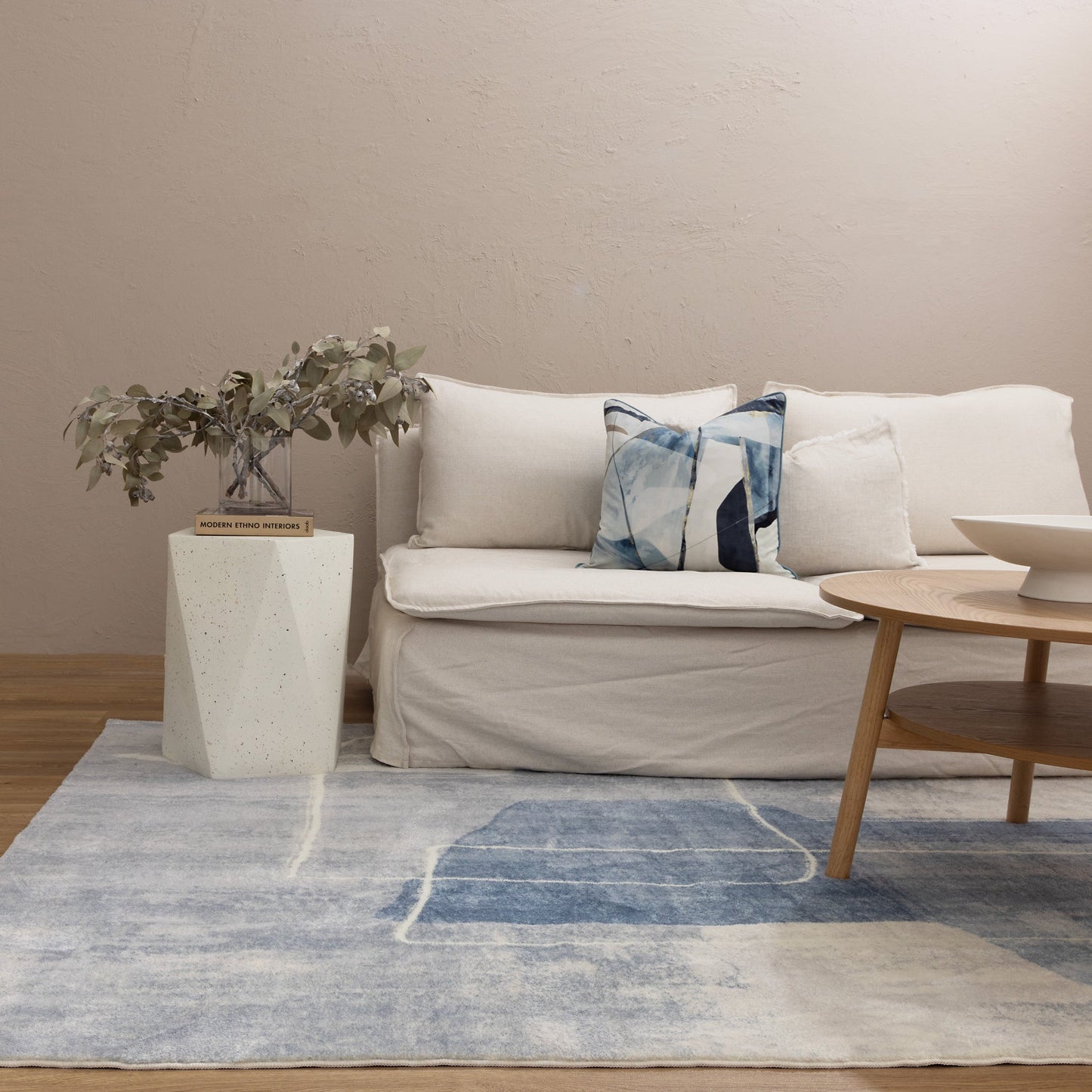Cloud Modern Neutral Abstract Rug in Blue