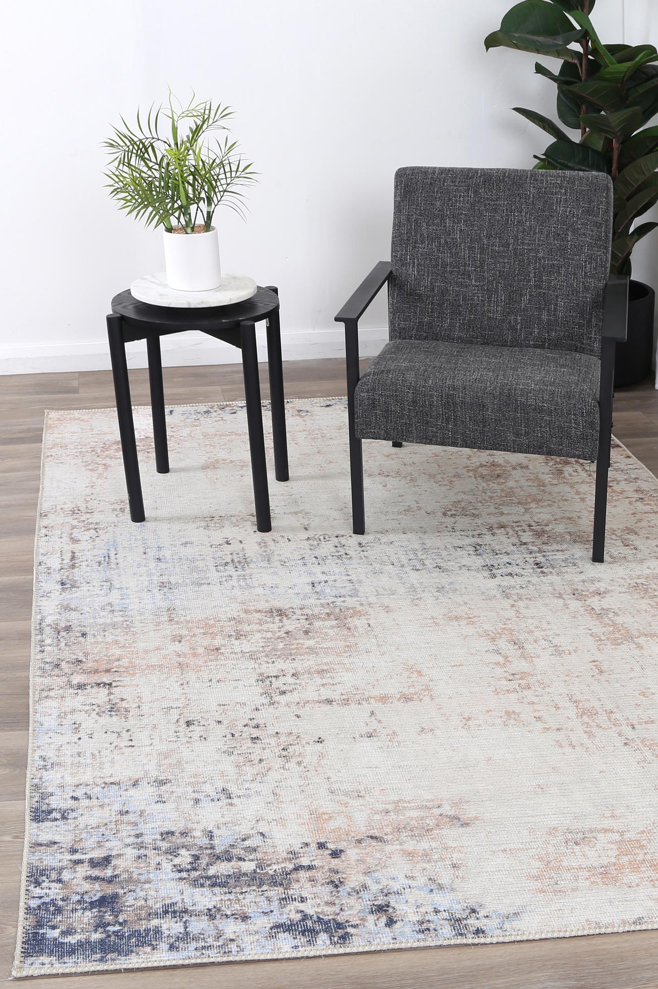 Euphrates Hafriyat In White & Blue Rug
