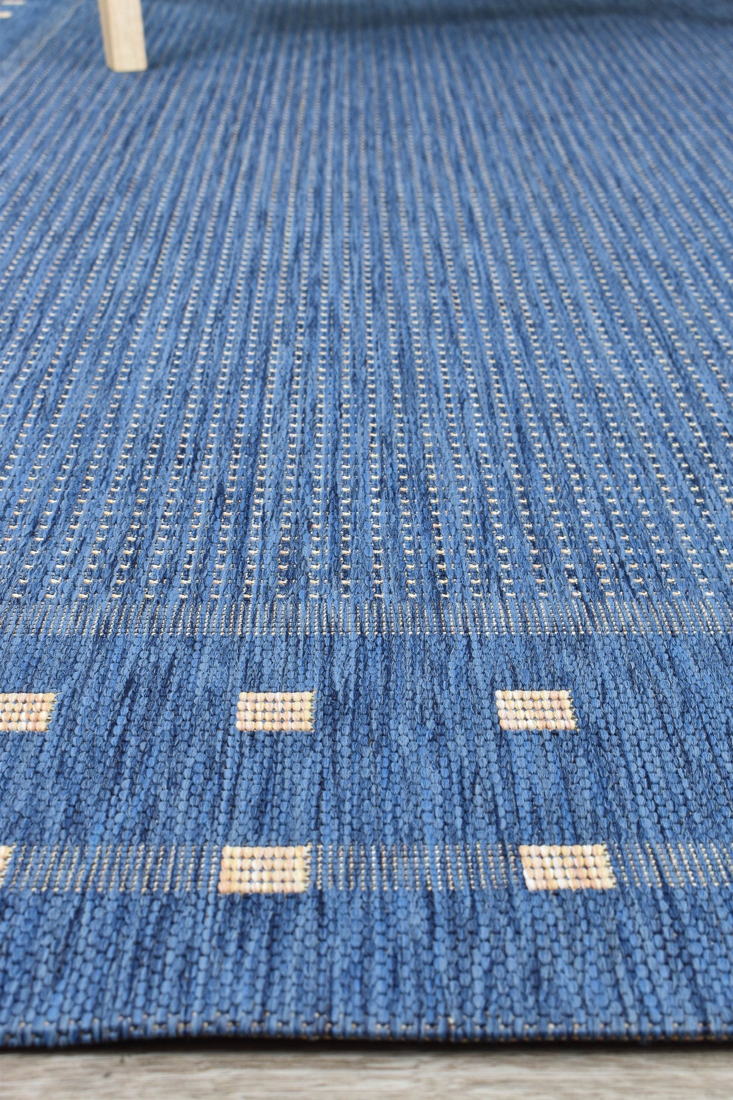 Natural 4840 33 In Blue Rug