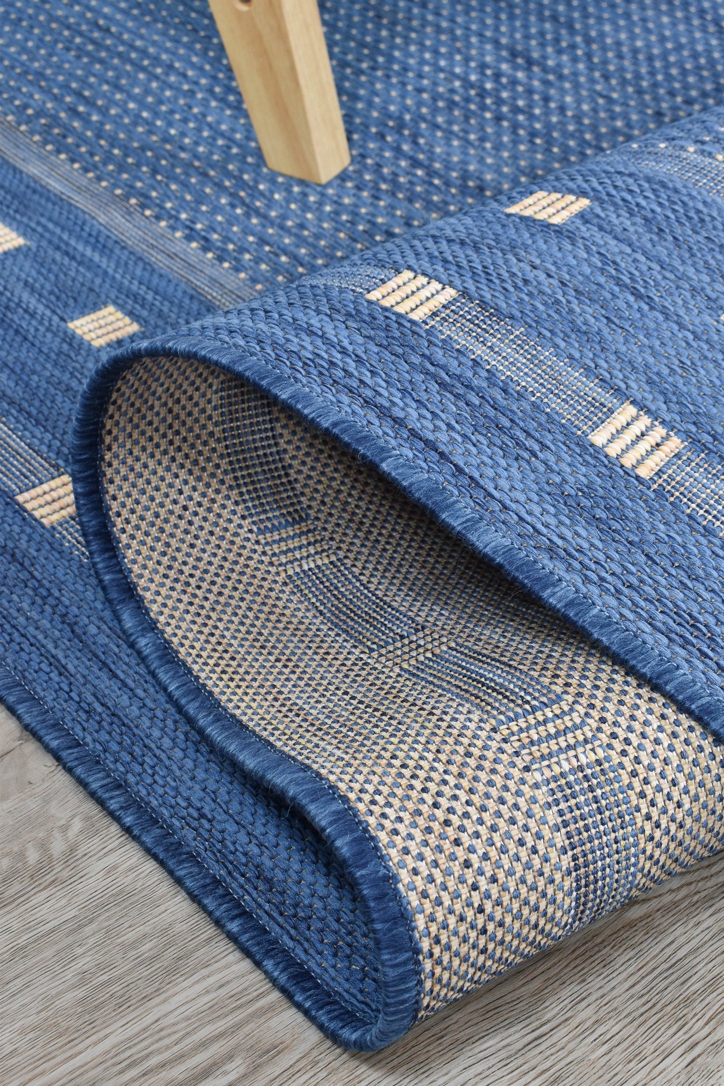 Natural 4840 33 In Blue Rug