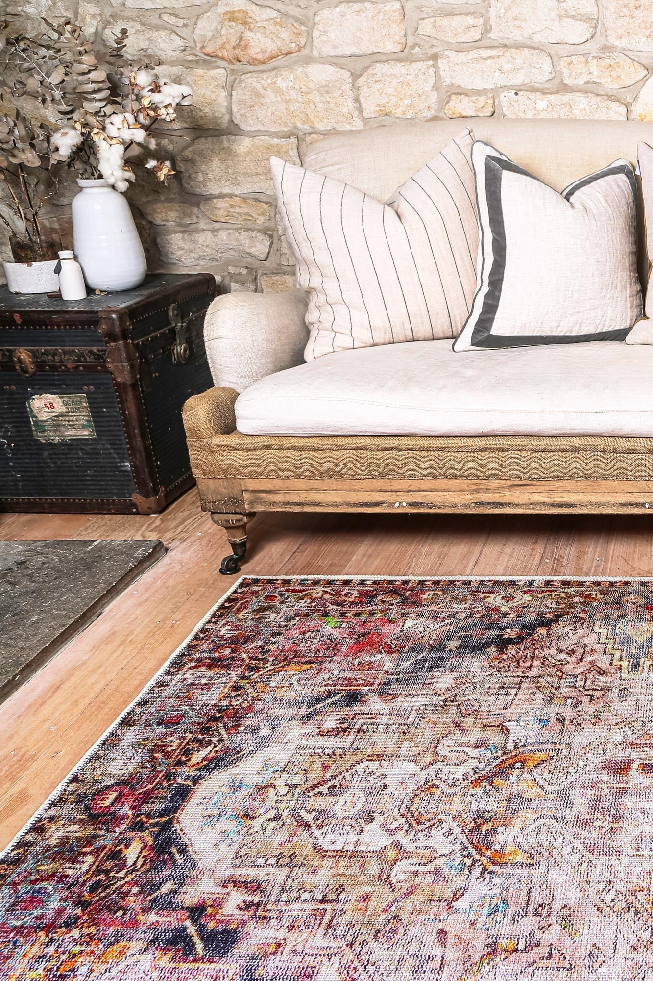 Distressed Vintage Derya Multicolour Rug