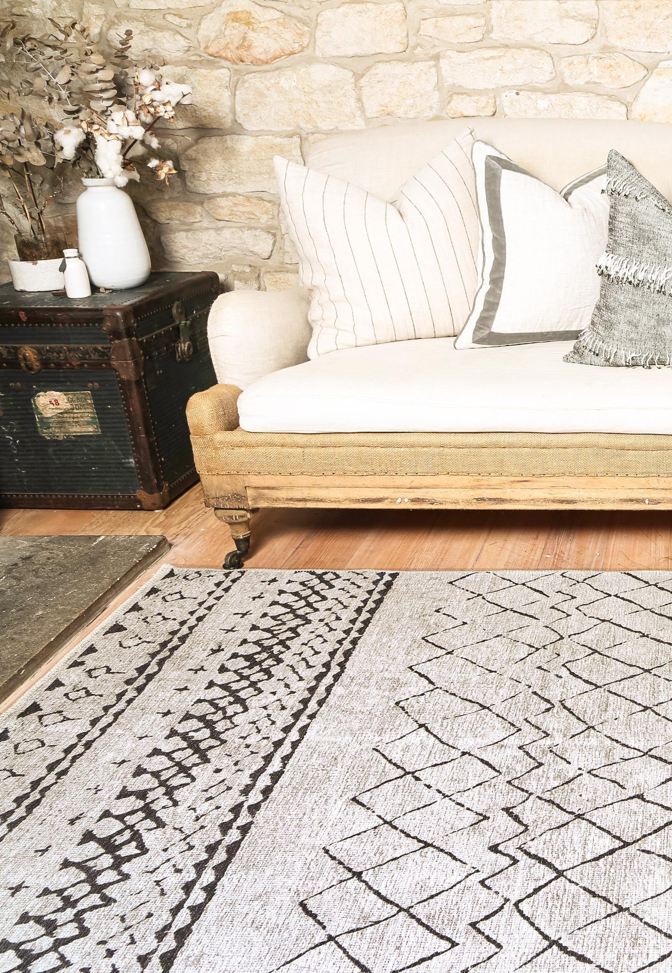 Alma Scandi Design In Silver Rug