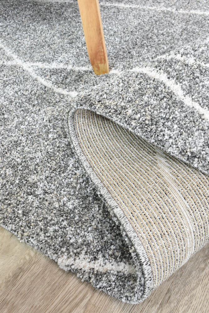 Alpha Shaggy Bedrock In Grey Rug