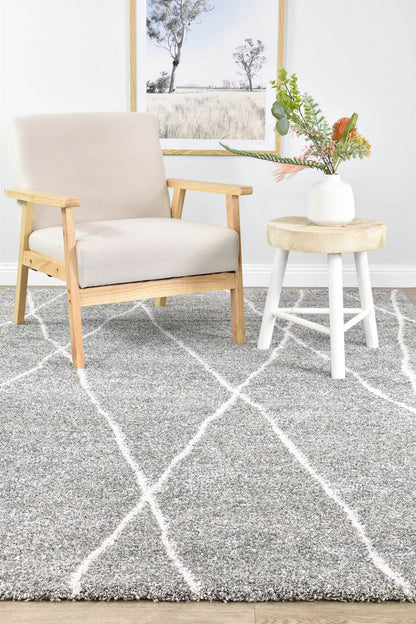 Alpha Shaggy Bedrock In Grey Rug