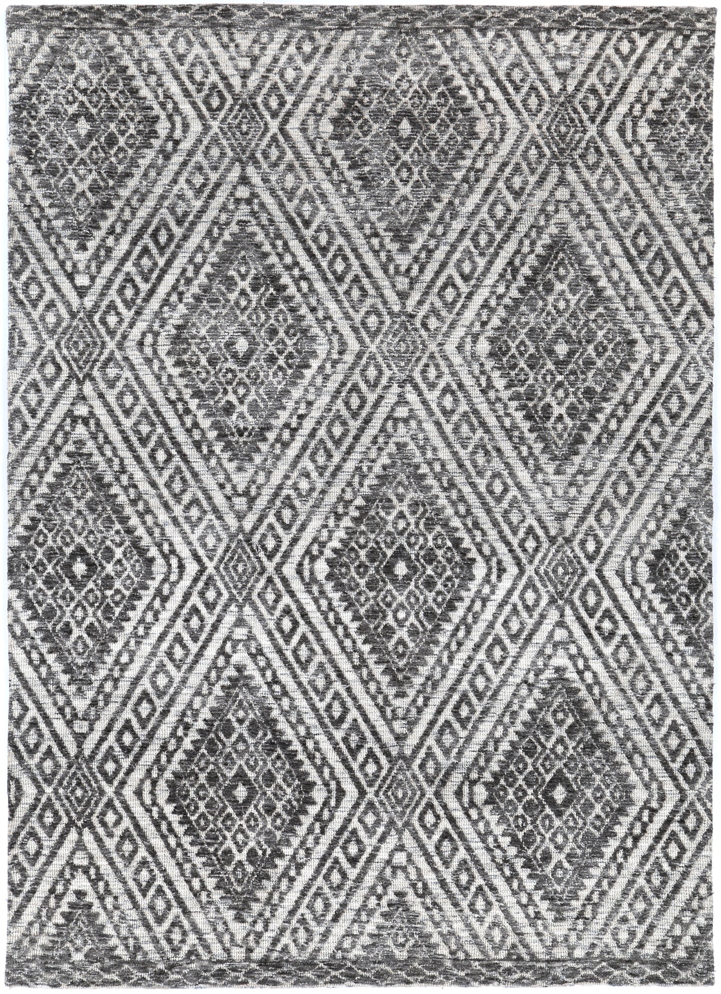 Ambarsar Majitha Blend In Charcoal & Beige Rug