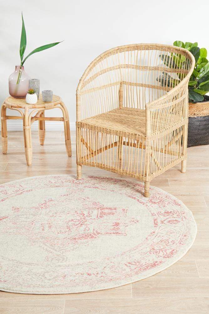 Avenue in Rose : Round Rug