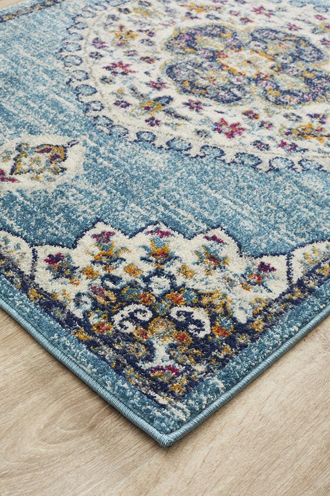 Babylon in Light Blue : Runner Rug