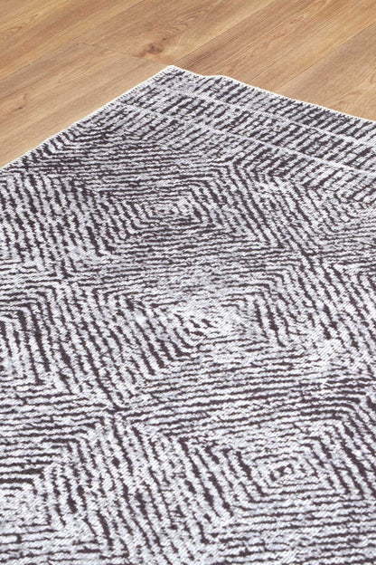 Contemporary Modern Lauro In Black Rug