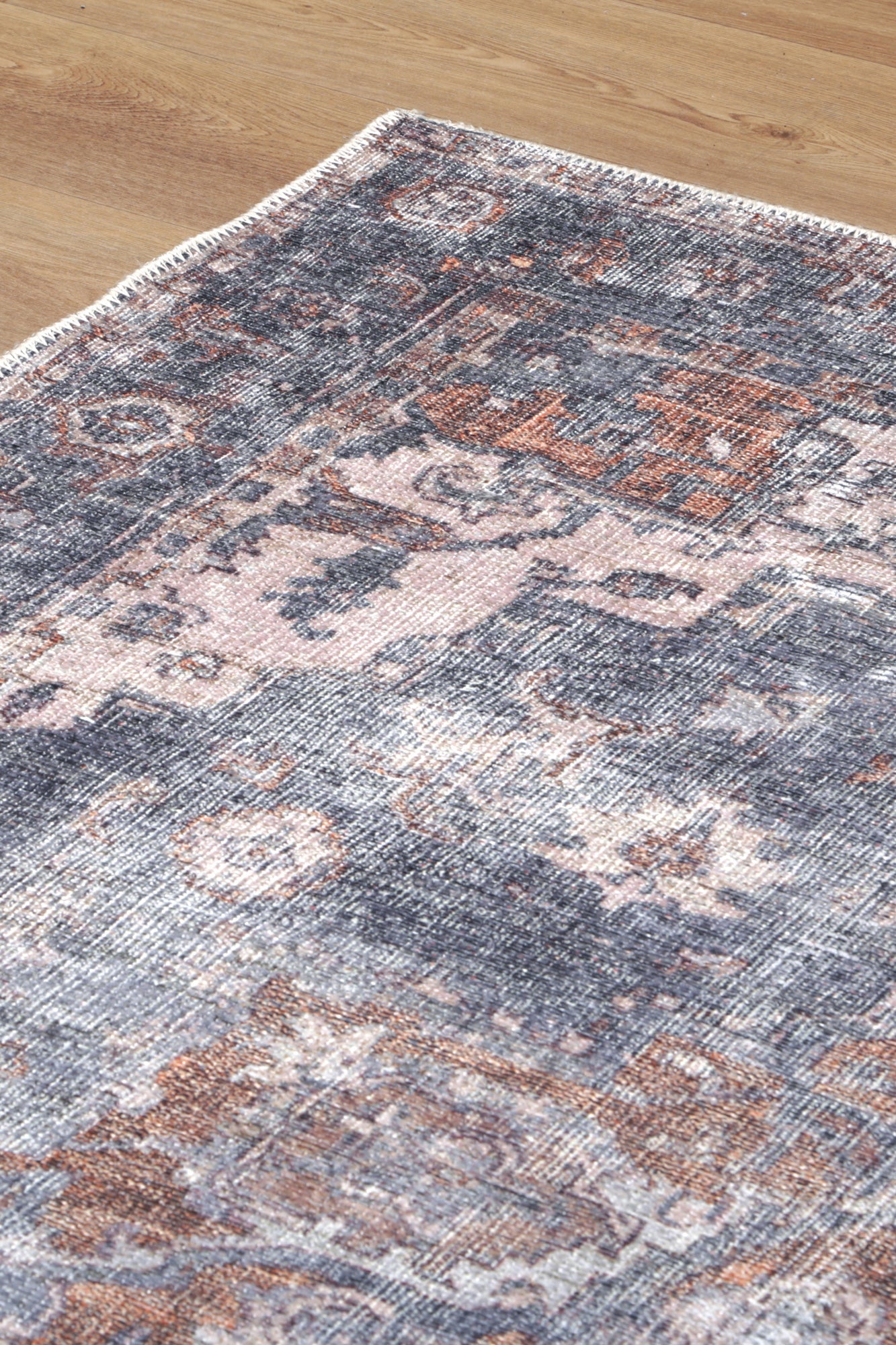 Distressed Vintage Cezanne In Rabbit Grey : Runner Rug