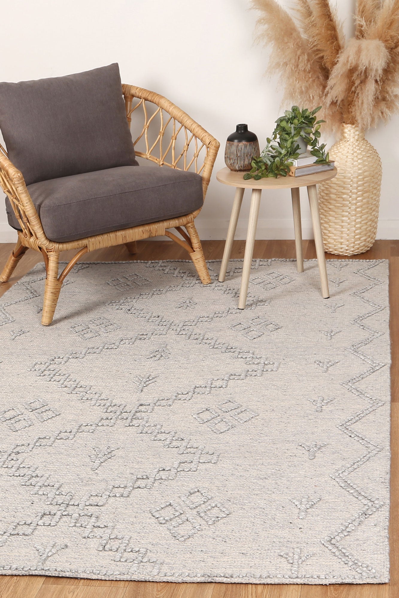 Goa Aztec Wool Blend In Grey Rug