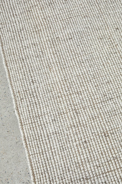 Harlow Ariel Touch Of Elegance In Beige Rug