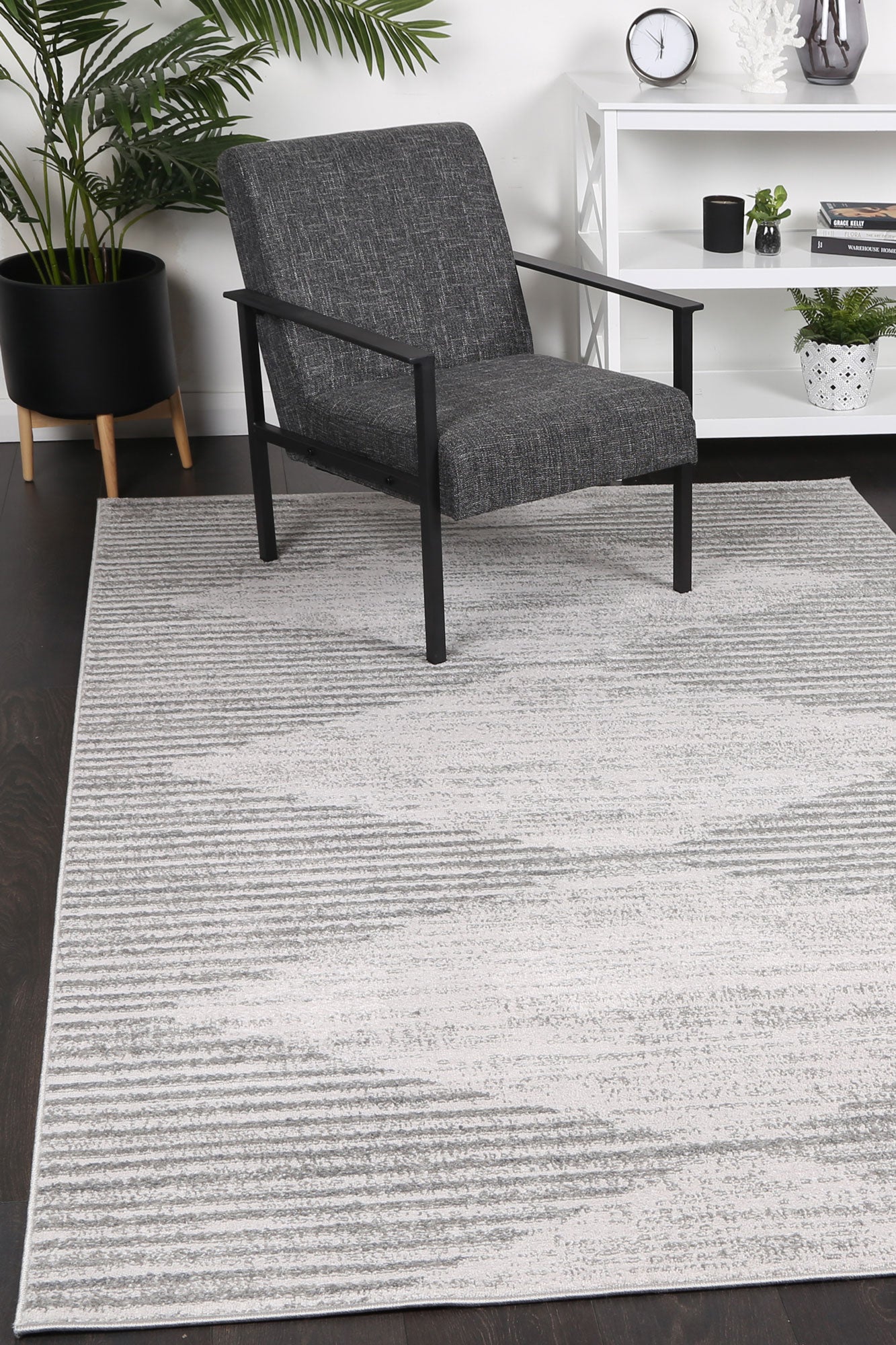 Christina Diamond Contemporary In Grey Rug