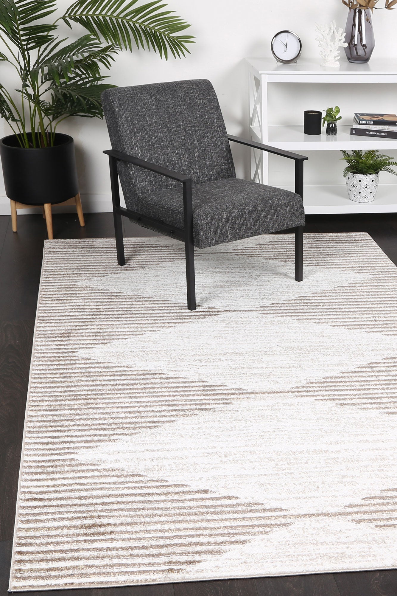 Christina Diamond Contemporary In Latte Rug