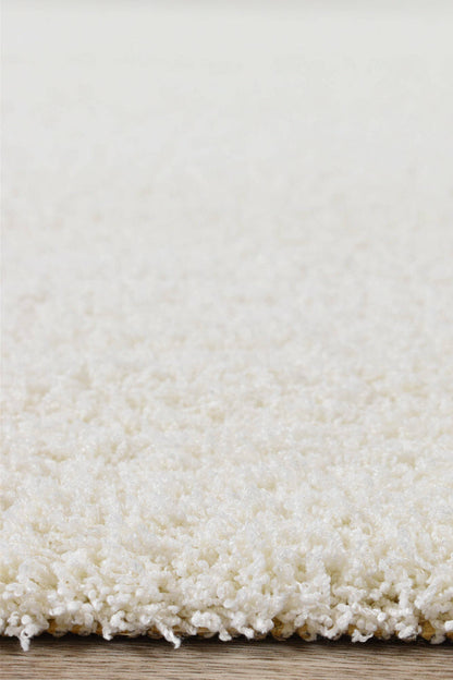 Lila Monochromatic Genteel Elegance Shaggy Pile 060 In Snow White Rug