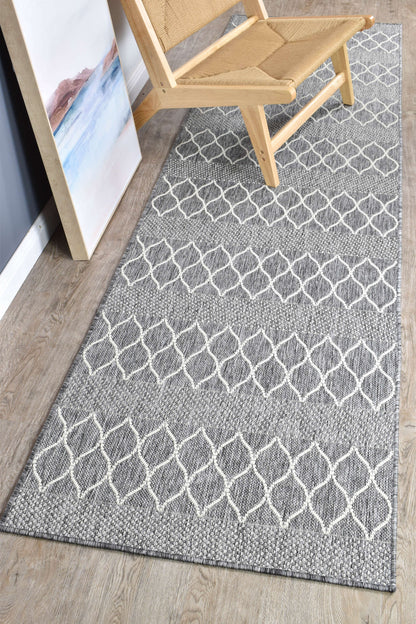 Alaska 682 in Grey : Runner Rug