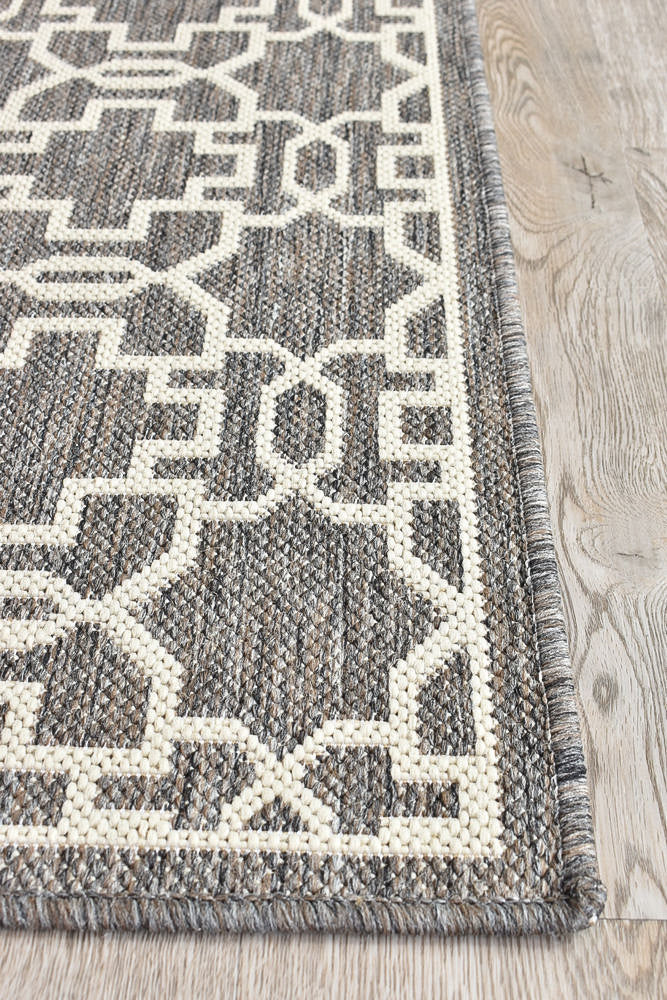 Alaska 208 in Brown & Cream Rug