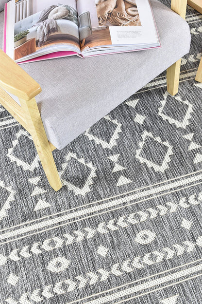 Alaska 333 in Grey & Cream : Runner Rug