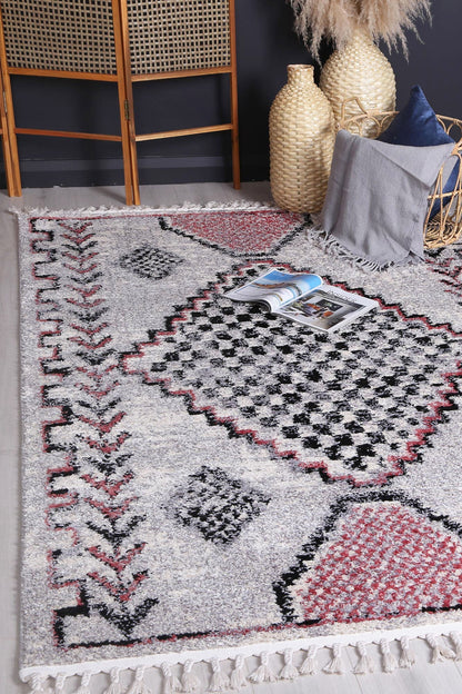 Mario Tocapus Geometric In Grey & Pink Rug