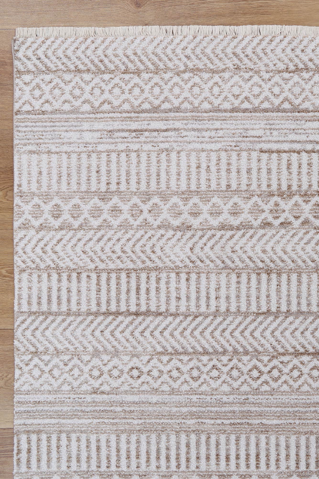 Maryland Kerman Tribal Soft In Beige & White Rug