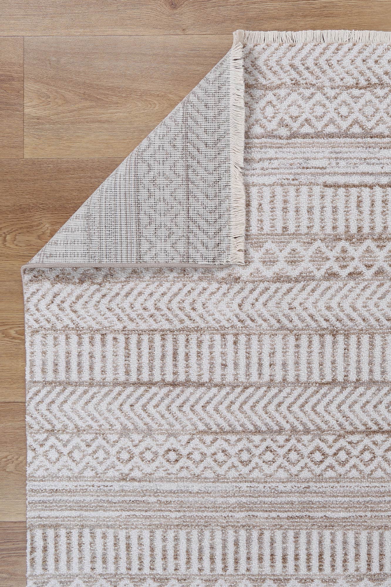 Maryland Kerman Tribal Soft In Beige & White Rug