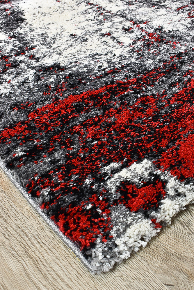 Dahlia 651 In White & Red Rug