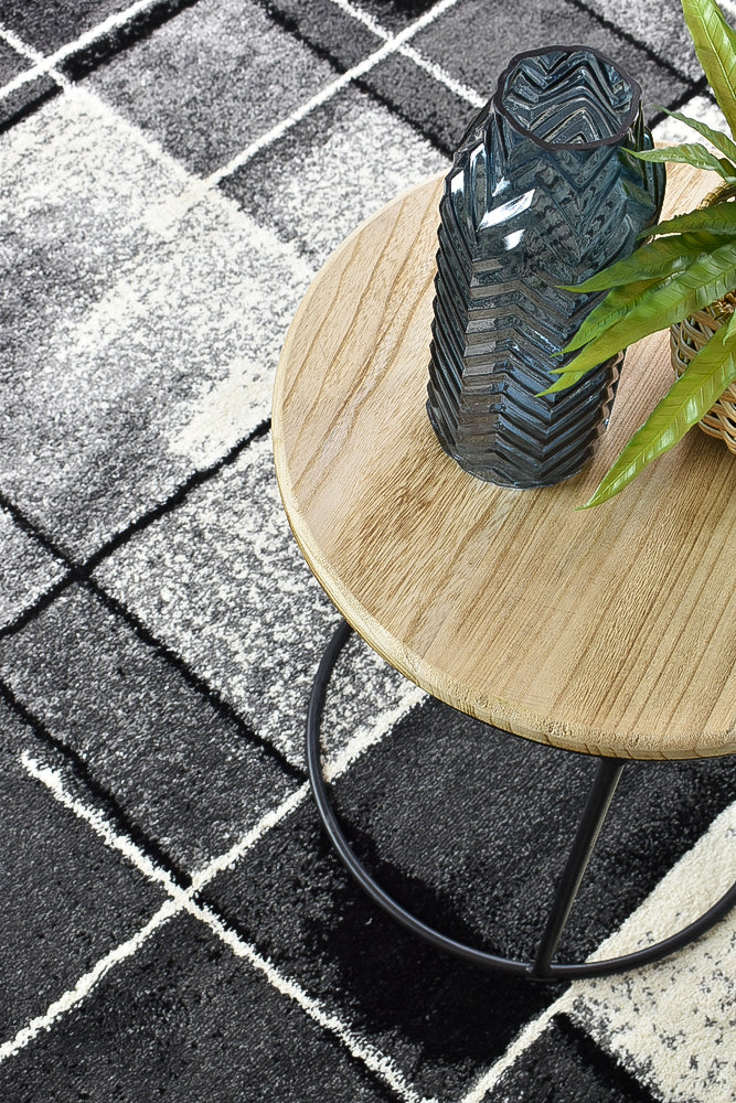 Dahlia 297 In Dark Grey & Black : Runner Rug