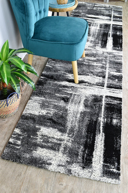 Dahlia 347 In Light & Dark Grey : Runner Rug