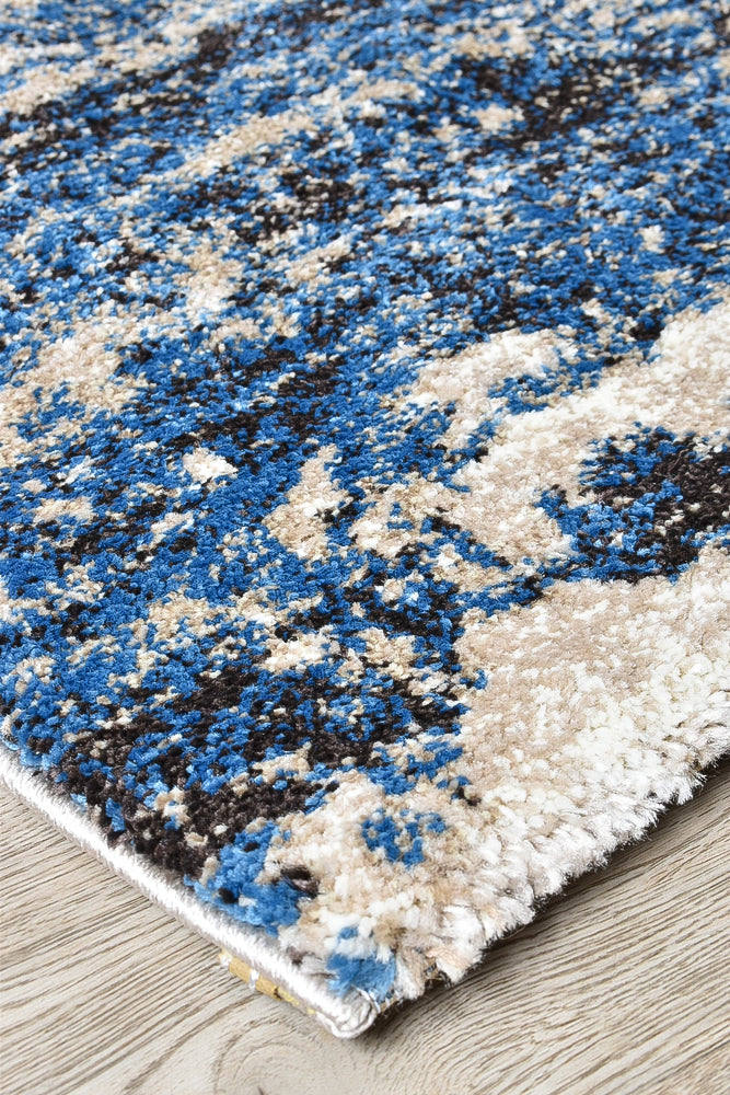 Dahlia 651 In White & Blue Rug