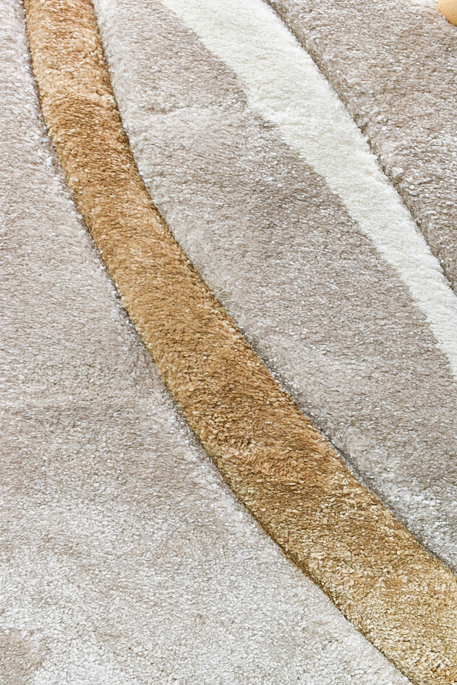 Dahlia 798 In Beige & Dark Beige Rug