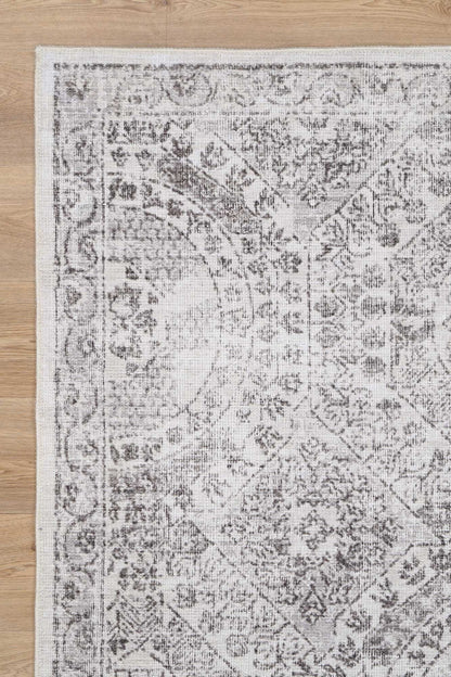 Versailles Winter In Grey Rug