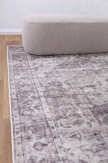 Chateau Ash In Silver Rug